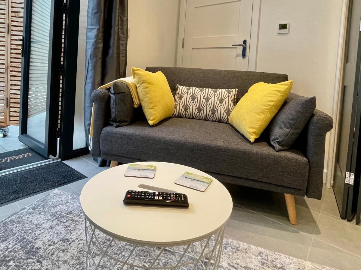 Tiny Home, Boscombe Manor 본머스 외부 사진